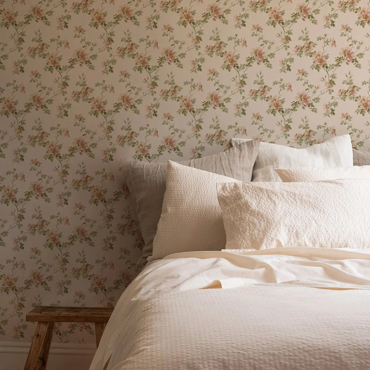 Laura Ashley Cream Blush Field Rose Wallpaper