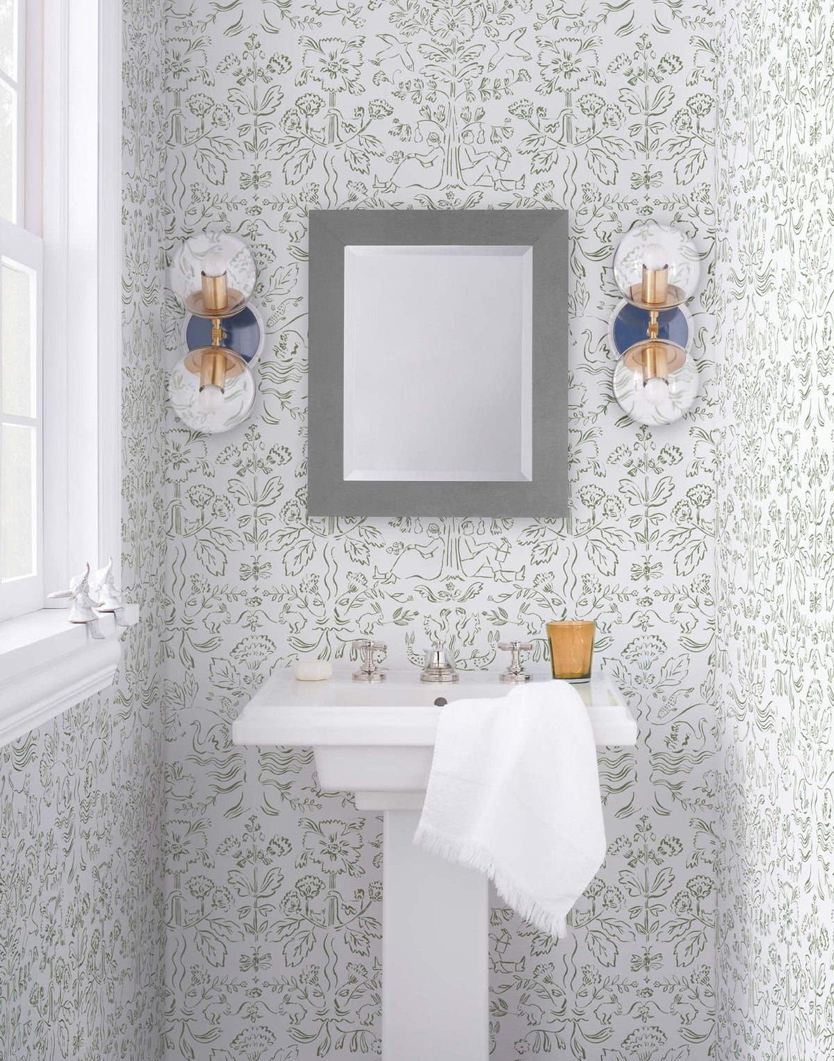 Laura Ashley Storyline Wallpaper – Edinburgh