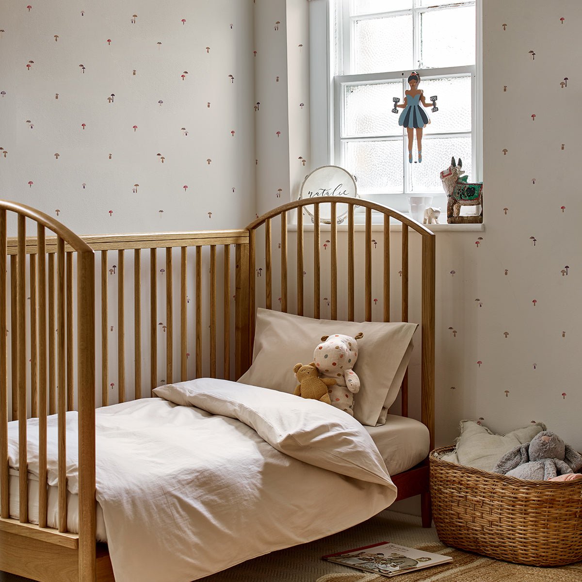 Laura Ashley Cream Mushrooms Wallpaper – Liverpool