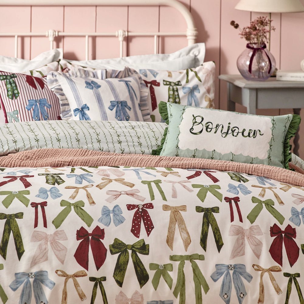 Noortje Bows Trending Duvet Cover Set by Laura Ashley