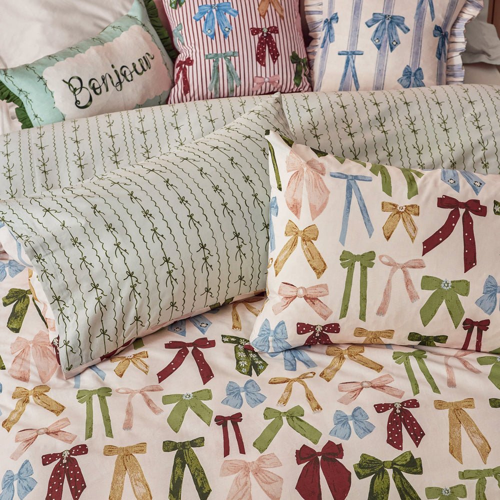 Noortje Bows Trending Duvet Cover Set by Laura Ashley