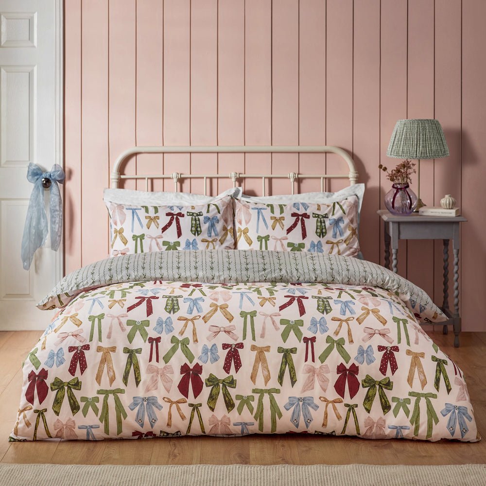 Noortje Bows Trending Duvet Cover Set by Laura Ashley
