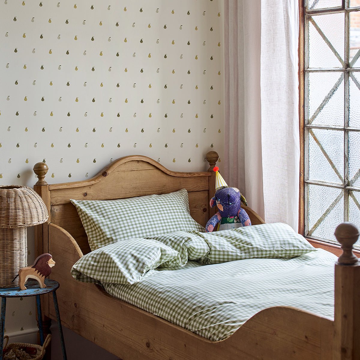 Laura Ashley Cream Pears Wallpaper – London