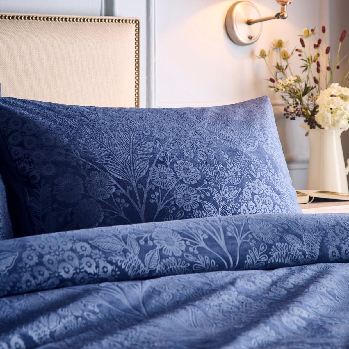 Appletree Heritage Berkley Duvet Laura Ashley Cover Set - Navy