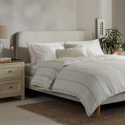 Ascot Bed Black & Feather Frame - Natural