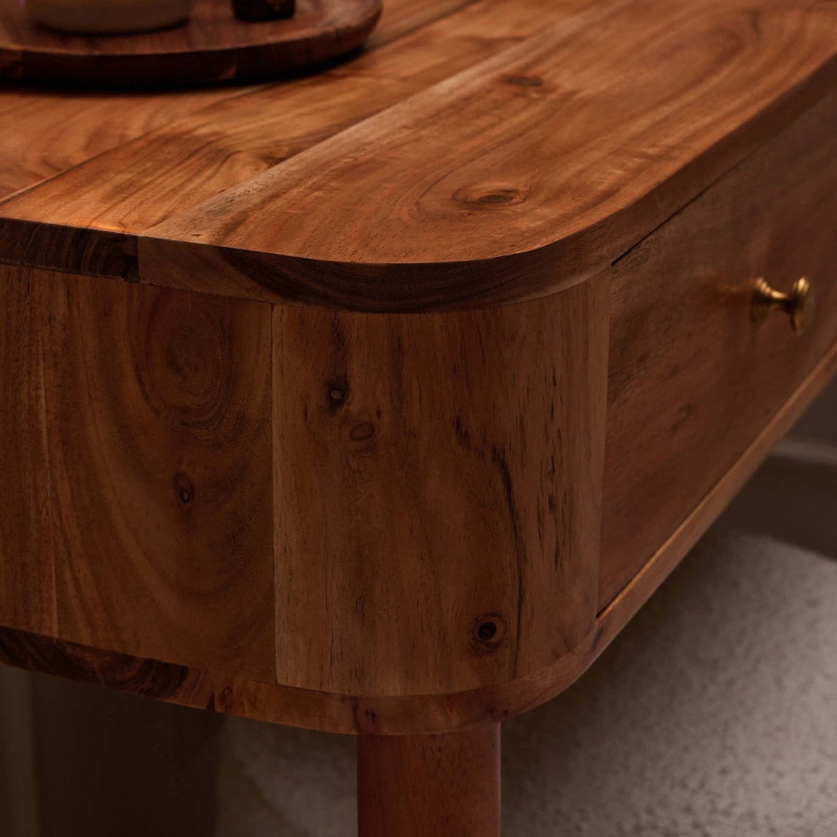 Avery Acacia Wood Dressing Feather & Black Table Console - Natural