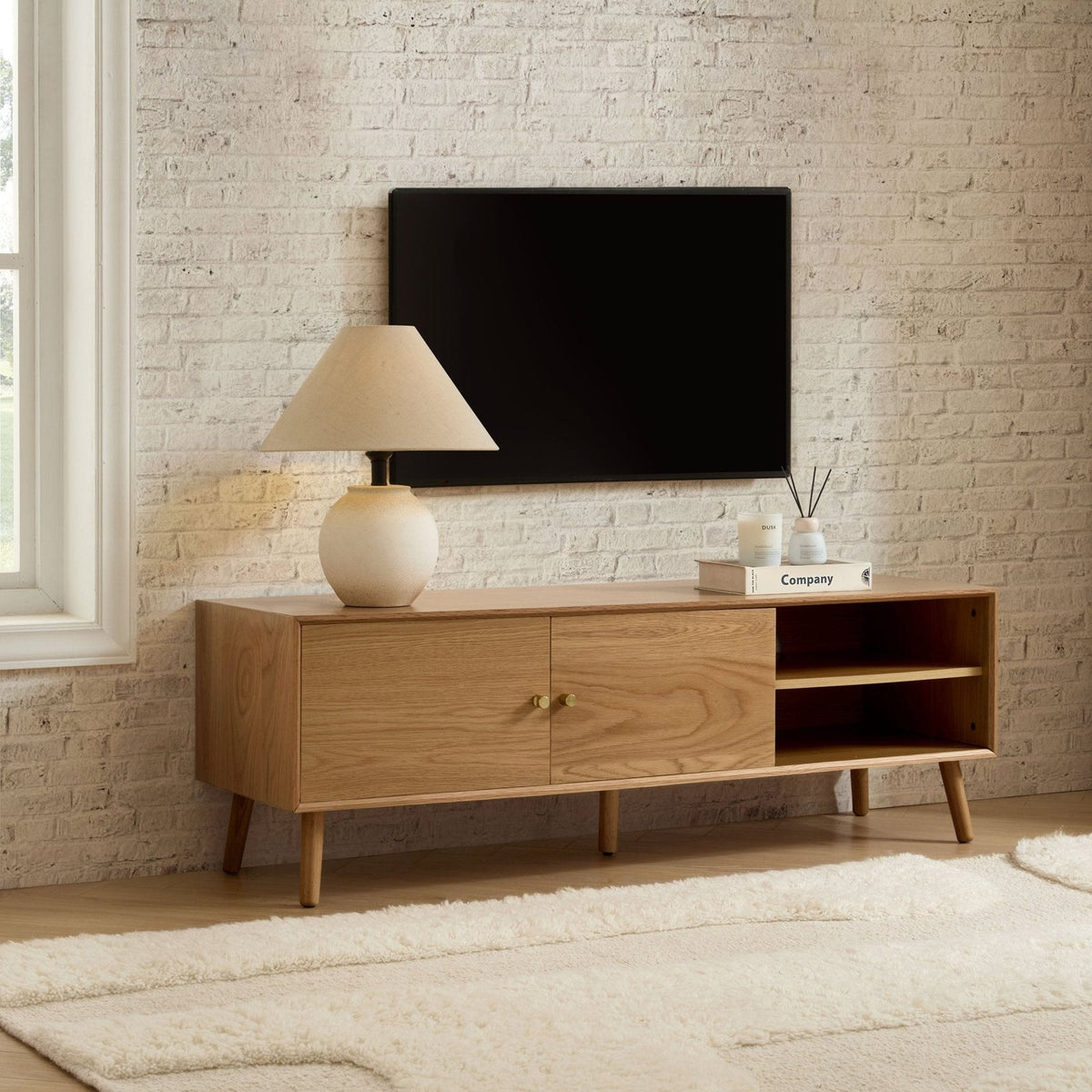 Black & Feather Heidi Oak Tv Unit for TVs up to 60" - Light Wood