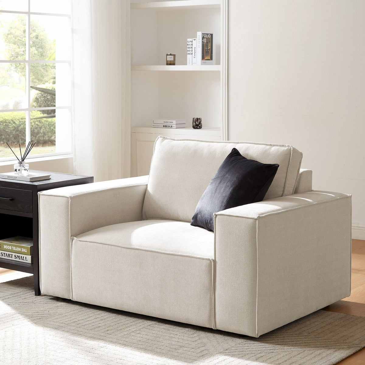 Brooklyn Loveseat Feather & Black - Ivory