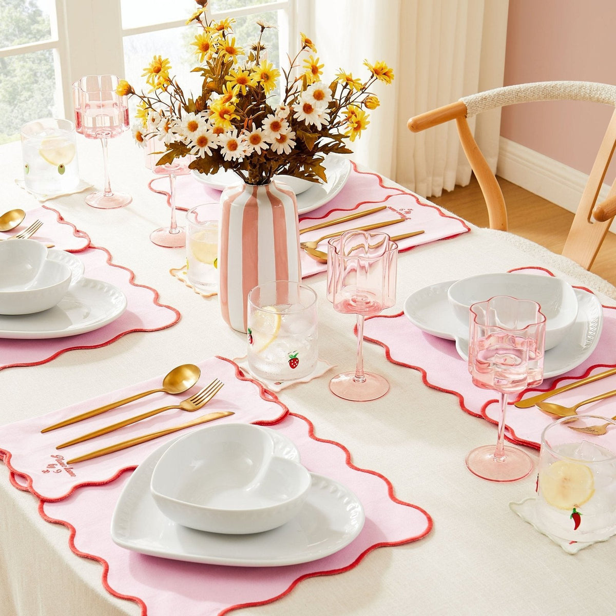 Brynn Scalloped Edge Wine Glasses - Set of 4 - Pink – Feather & Black