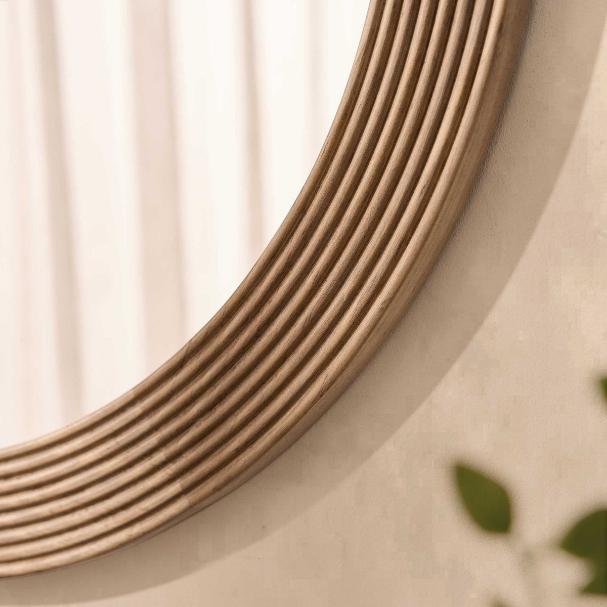 Cyrus Circle Wood Feather & Black Mirror - Light Wood
