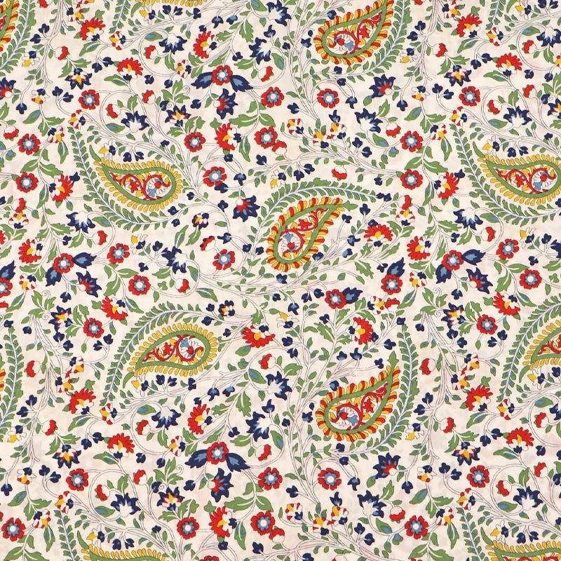 Dressmaking Floral Cotton Laura Ashley LA Lawn Fabric - Elizabeth
