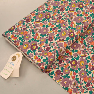 Dressmaking Floral Cotton Lawn Laura Ashley LA - Petal - Purple