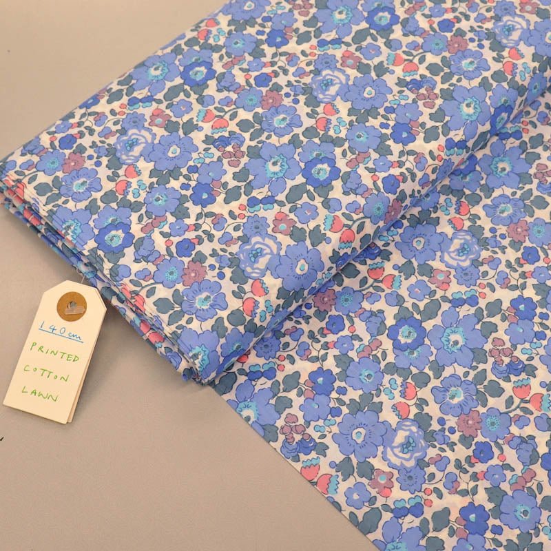 Dressmaking Floral Cotton Lawn Laura Ashley - Petal - Blue
