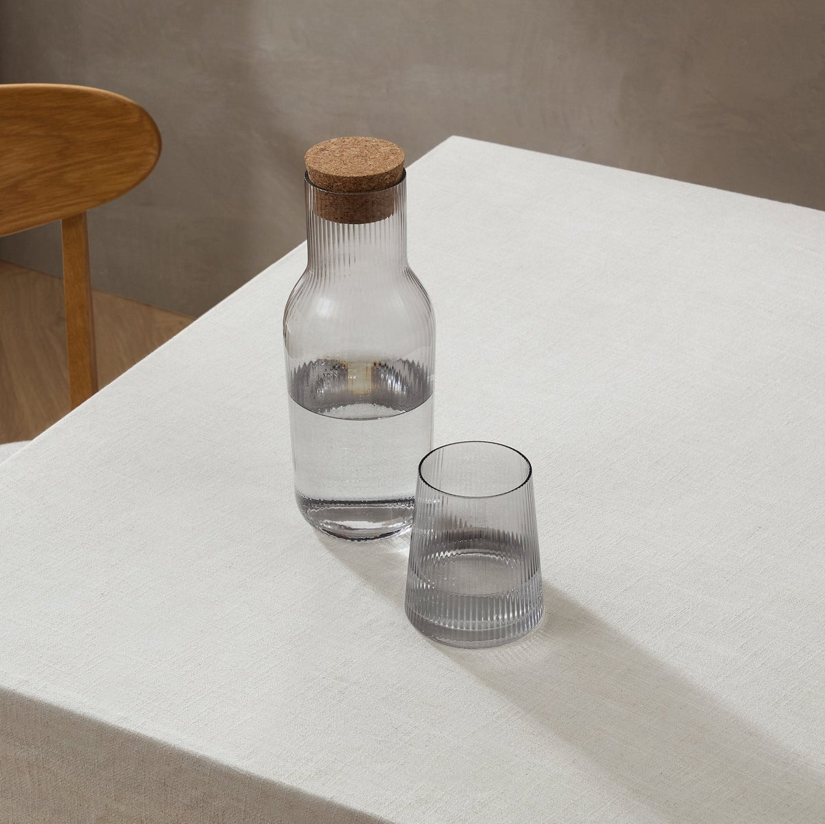 Gatsby Ripple Glass Feather & Black 1L Carafe - Smoked
