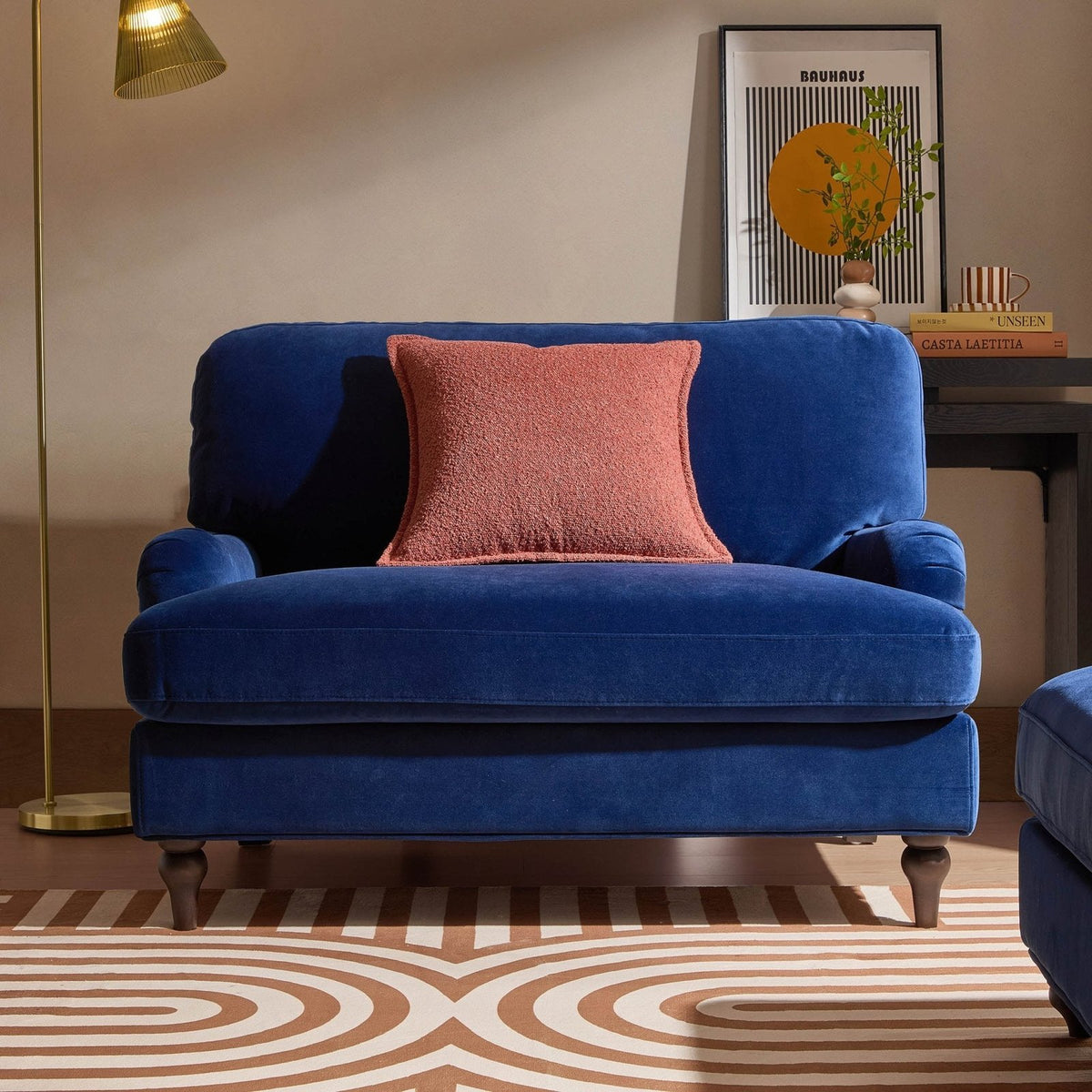 Hampshire Loveseat Feather & Black - Royal Blue
