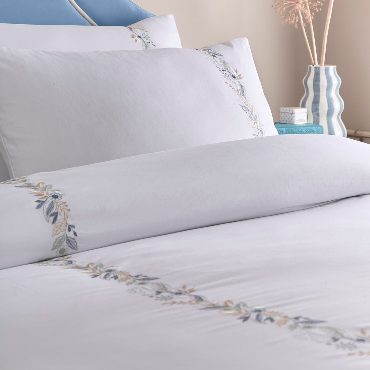 Laura Ashley Appletree Boutique Julianna Embroidery Duvet Cover Set - White