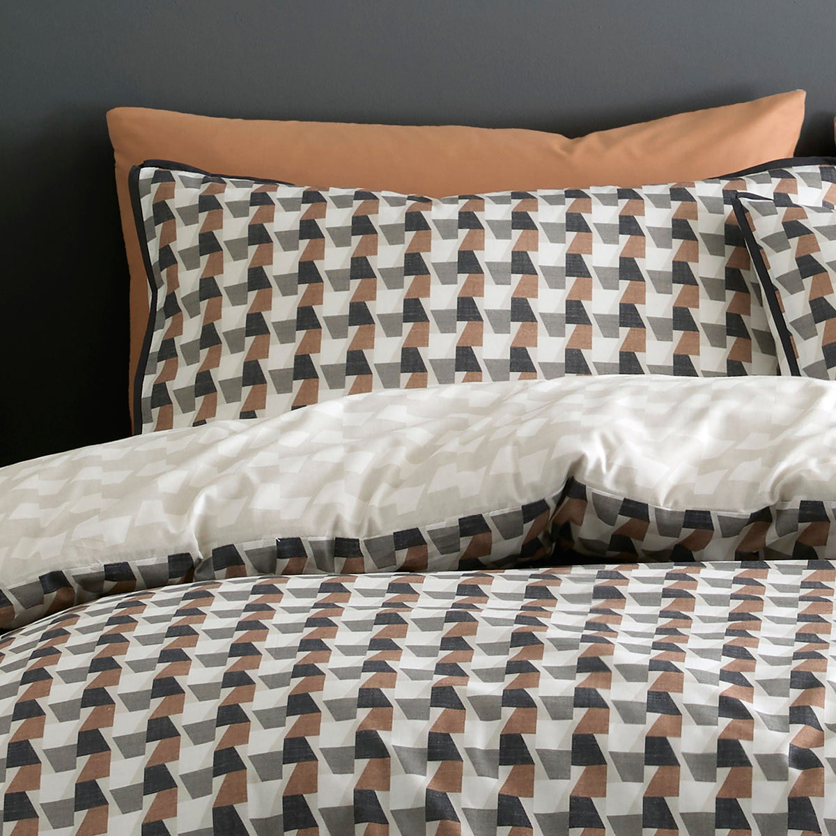 Laura Ashley Appletree Hygge Jett Cotton Duvet Cover Set - Brown/Bracken