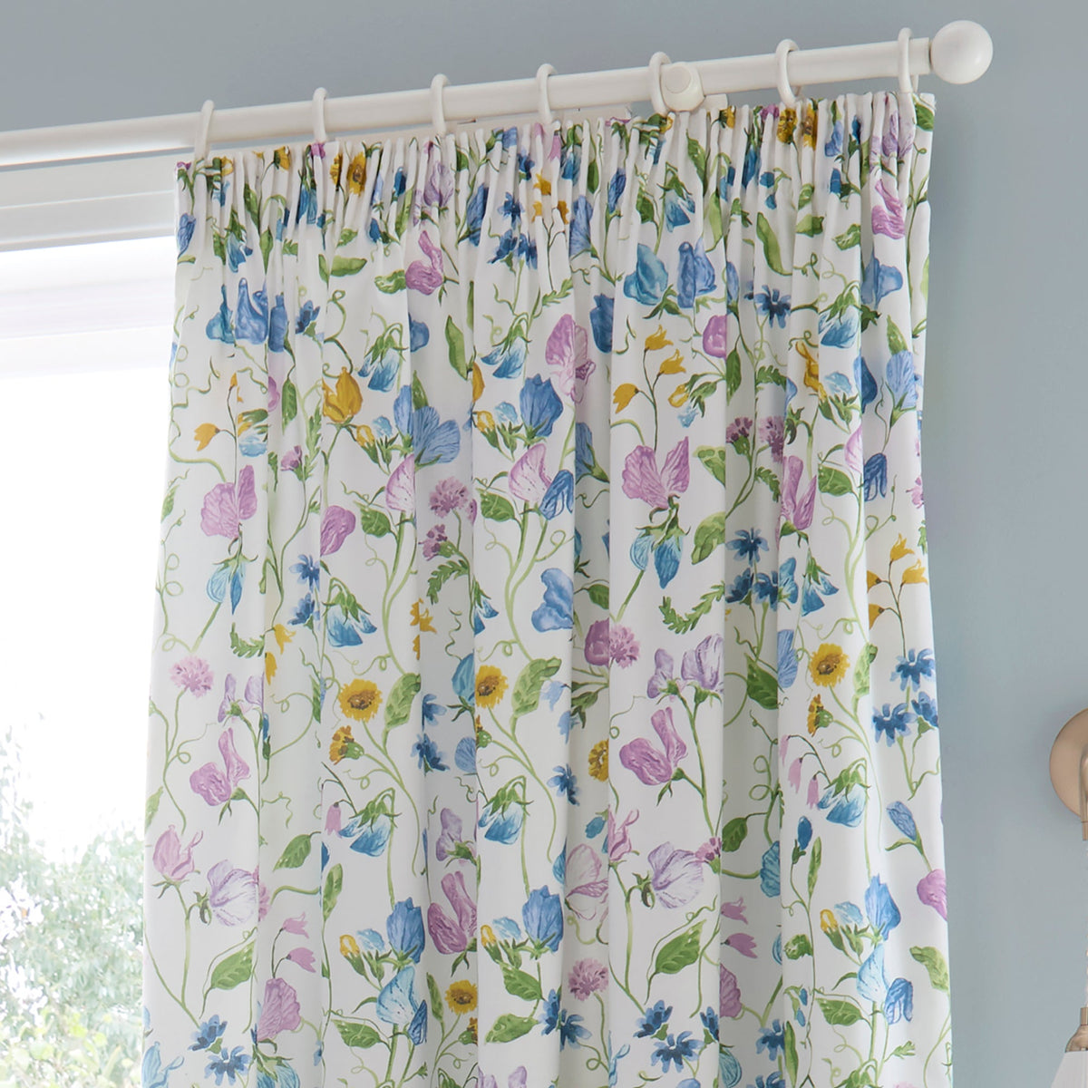 Laura Ashley D & D Sweetpea Floral Pencil Pleat Curtains - Lilac