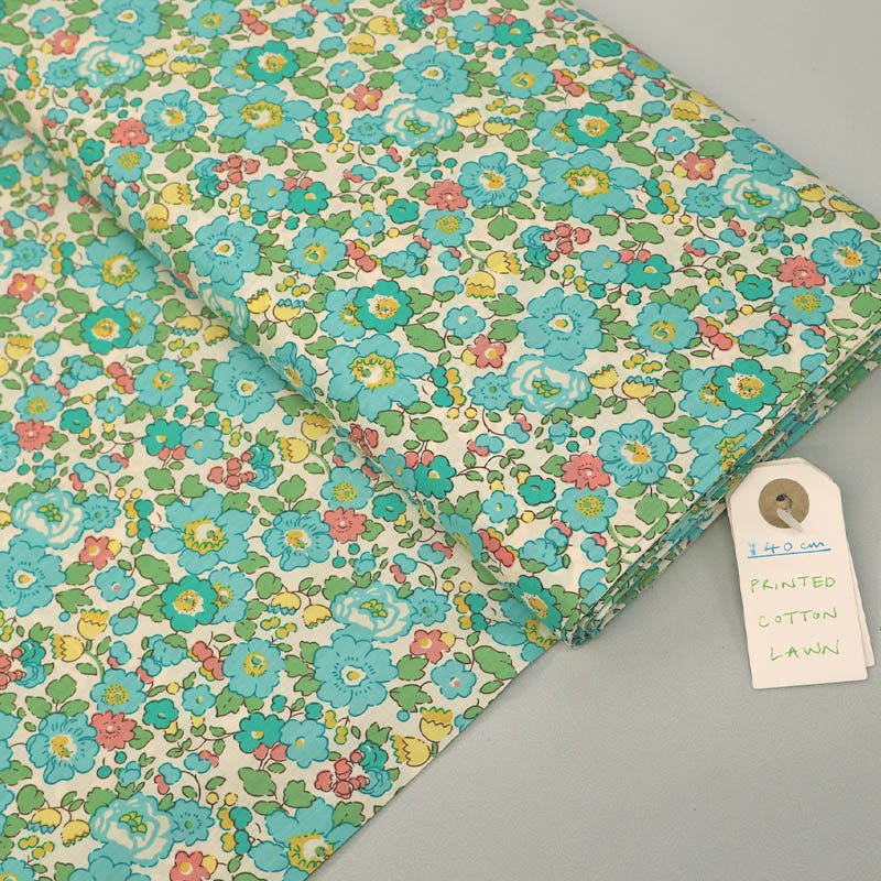 Laura Ashley Dressmaking Floral Cotton Lawn - Petal - Green