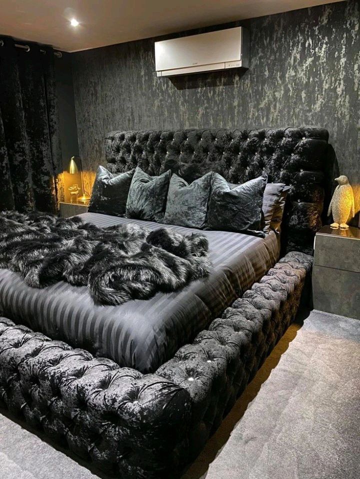 LauraAshley Black Regal Ambassador Bed Frame