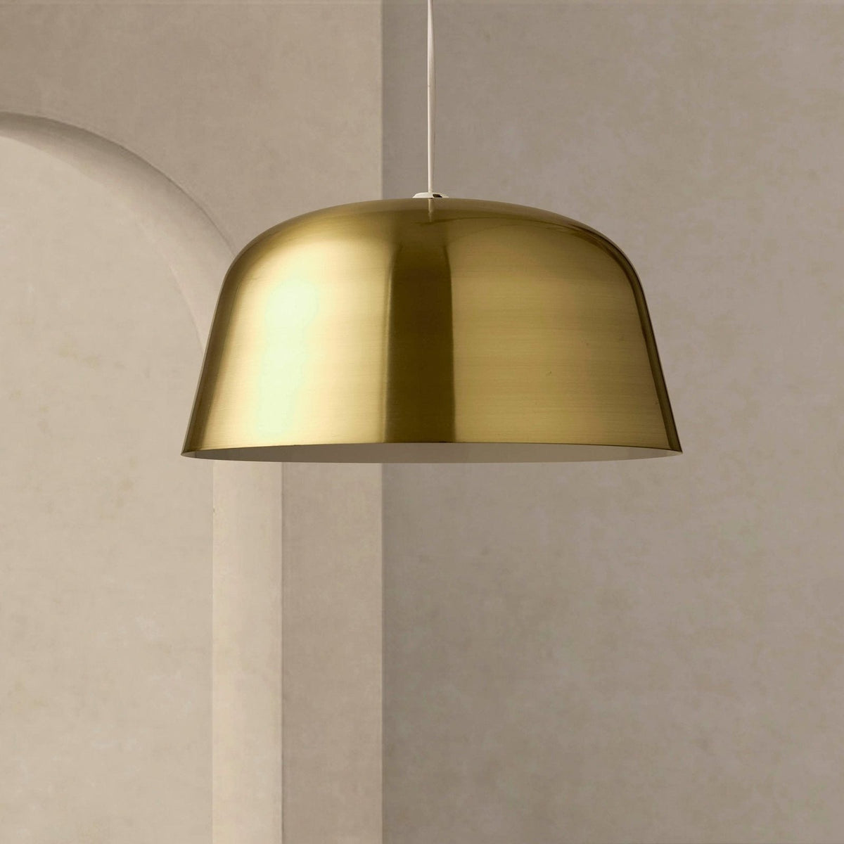Lexi Easy Fit Shade Brushed Brass - Gold – Black & Feather