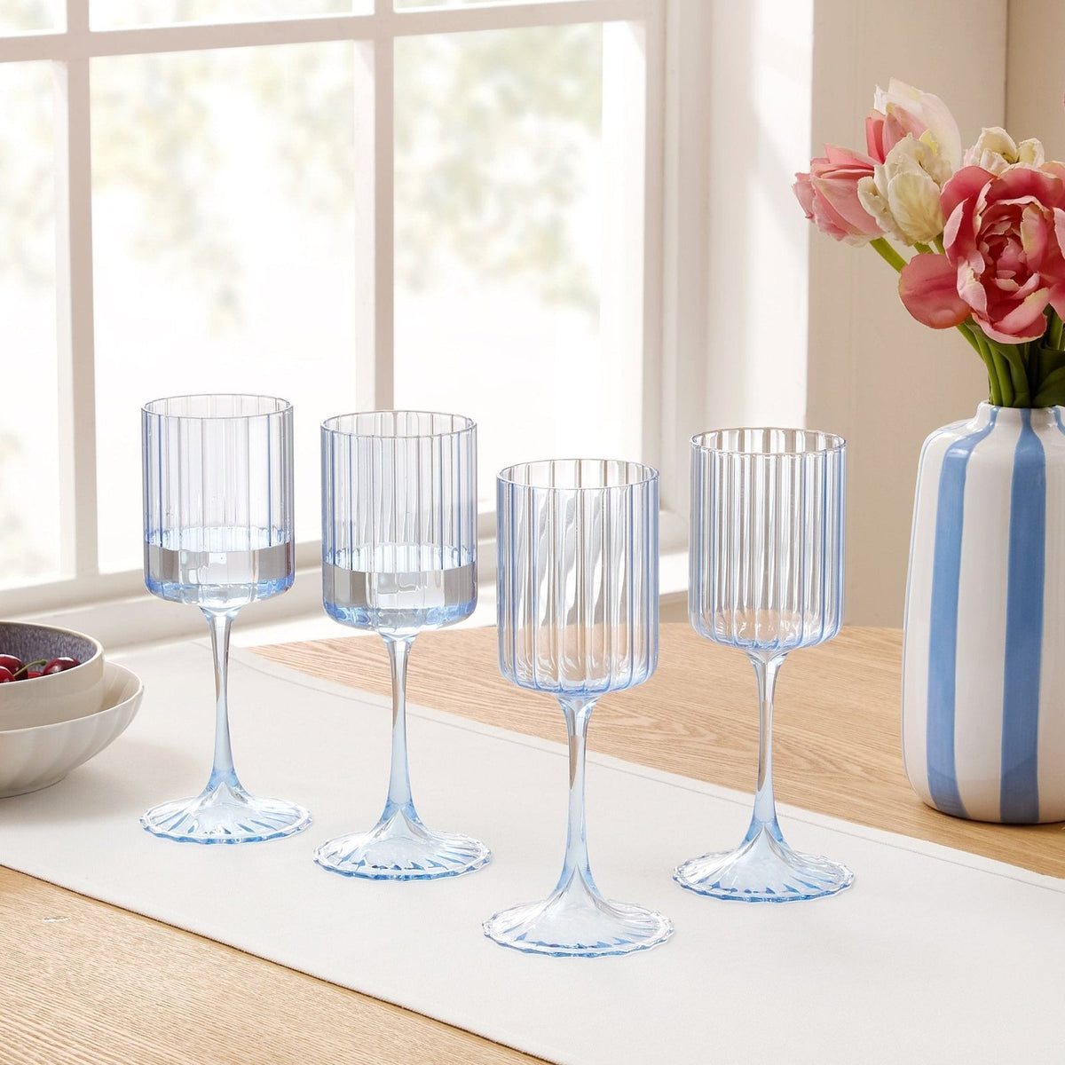 Lucinda Scalloped Edge Wine Glasses Feather & Black - Set of 4 - Blue