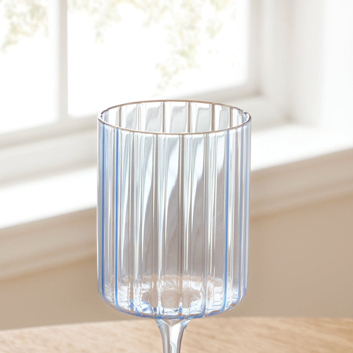 Lucinda Scalloped Edge Wine Glasses Feather & Black - Set of 4 - Blue