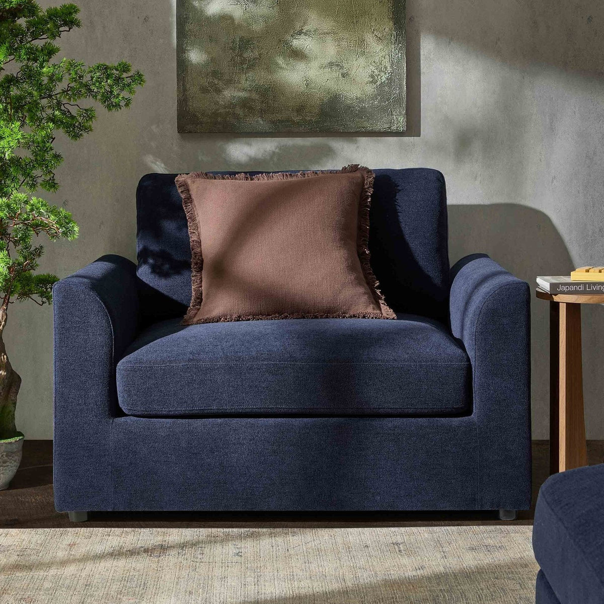 Miami Loveseat Feather & Black - Chenille Navy