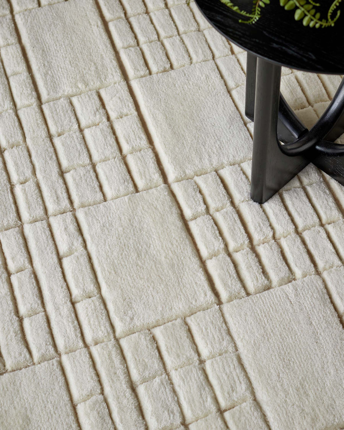 Mosaic cream sculpted wool large rug – Laura Ashley