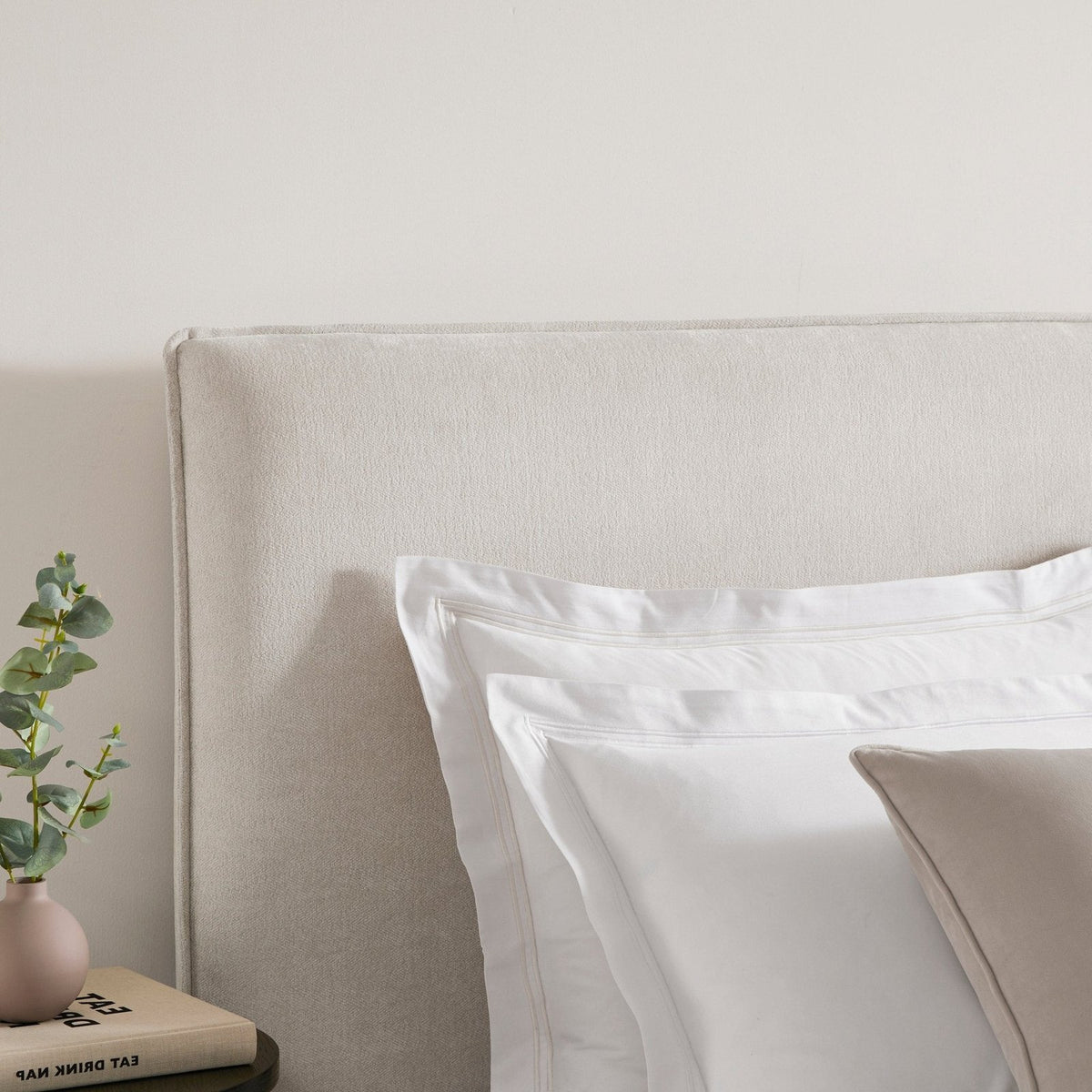 Oslo Ottoman Storage Black & Feather Bed - Ivory